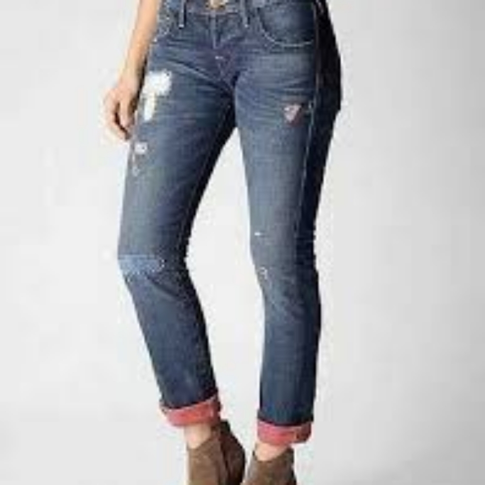 True Religion Rori 25 distressed jeans patched